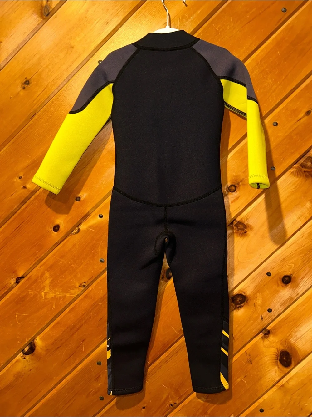 ZCCO Kids Wetsuit 2.5mm Neoprene Diving Full Body Long Sleeve One Piece Wet Suit